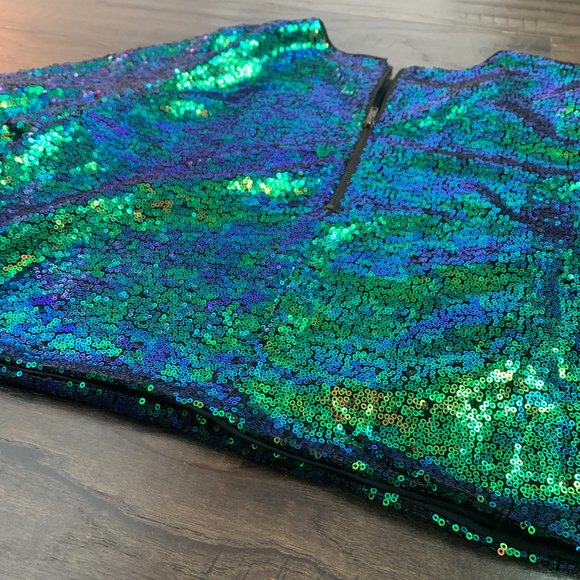 Blue & Green Sequined Crop Top - Picture 4 of 5
